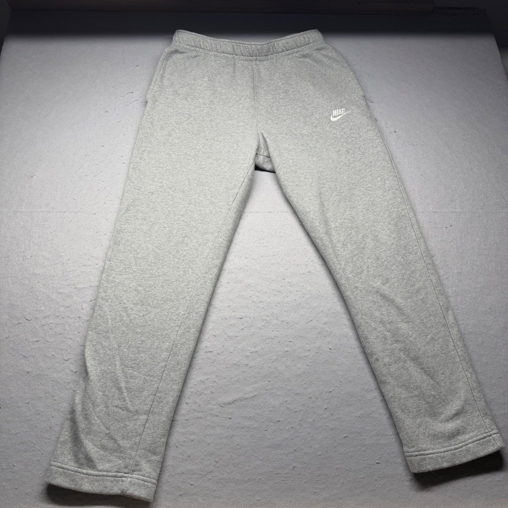 Nike Sportswear Club Fleece Mens M Gray Straight Leg Joggers Sweatpants